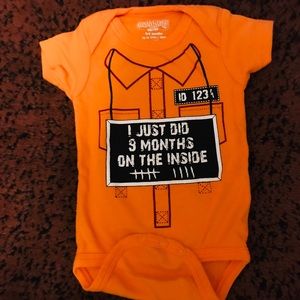 O-6 month body suit